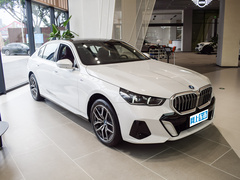 2024款 eDrive 35L M运动套装