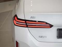 2024款 eDrive 35L M运动套装