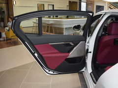 2024款 eDrive 35L M运动套装