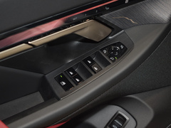 2024款 eDrive 35L M运动套装