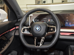 2024款 eDrive 35L M运动套装