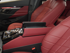 2024款 eDrive 35L M运动套装