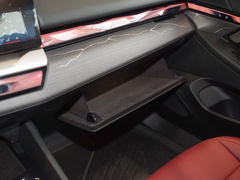 2024款 eDrive 35L M运动套装