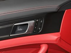 2023款 改款 Panamera 4 E-Hybrid 铂金版 2.9T