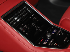 2023款 改款 Panamera 4 E-Hybrid 铂金版 2.9T