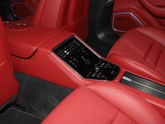2023款 改款 Panamera 4 E-Hybrid 铂金版 2.9T