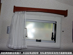 2009款 2.8 手动 商务版 豪华型 两驱