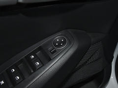 2023款 1.5L CVT豪华版