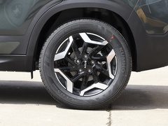 2023款 1.5L CVT尊贵版