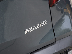2023款 1.5L CVT尊贵版