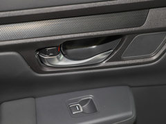 2023款 240TURBO 两驱尊耀版 5座