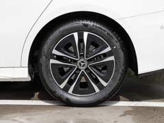 2023款 A 200 L 动感型