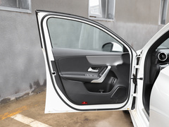 2023款 A 200 L 动感型 