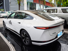 2023款 增程 200 Air