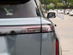 2023款 1.6T 两驱探野版