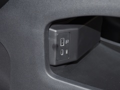 2023款 1.6T 两驱探野版