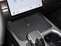 2023款 1.6T 两驱探野版