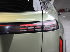 2023款 1.6T 两驱探野版