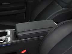 2023款 1.6T 两驱探野版