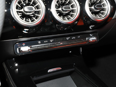 2024款 AMG A 35 L 4MATIC