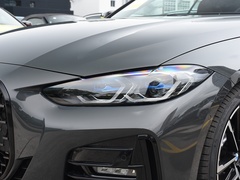 2023款 430i 敞篷M运动曜夜套装