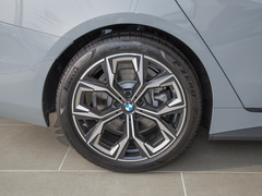 2023款 430i Gran Coupe M运动曜夜套装