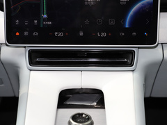 2023款  双电机高性能PLUS