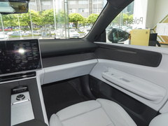 2023款  双电机高性能PRO