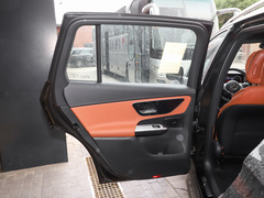 2023款 GLC 260 L 4MATIC 动感型 5座
