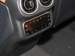 2023款 GLC 260 L 4MATIC 动感型 5座