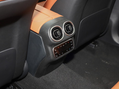 2023款 GLC 260 L 4MATIC 动感型 5座