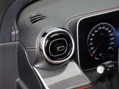2023款 GLC 260 L 4MATIC 动感型 5座