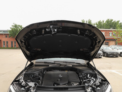 2023款 GLC 260 L 4MATIC 动感型 5座
