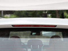 2023款 GLC 260 L 4MATIC 动感型 5座