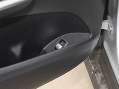 2023款 GLC 260 L 4MATIC 动感型 5座
