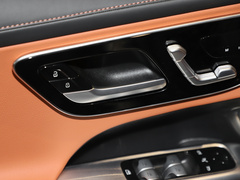 2023款 GLC 300 L 4MATIC 动感型 7座