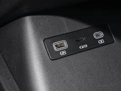 2023款 DM-i 1.5L 121km 豪华型