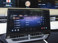 2023款 2.0T 四驱尊逸版