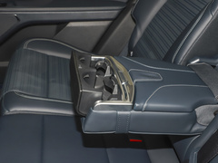 2023款 2.0T 四驱尊睿版