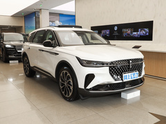 2023款 2.0T 四驱尊睿版