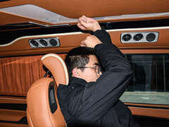 2023款 2.0T Earl伯爵 
