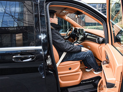 2023款 2.0T Earl伯爵 