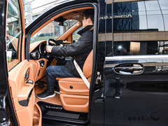 2023款 2.0T Earl伯爵 