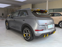 2023款 木兰版 401km 尊贵型