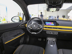 2023款 木兰版 401km 尊贵型