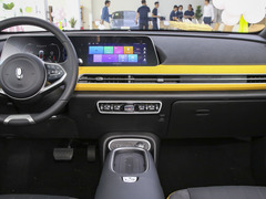 2023款 木兰版 401km 尊贵型