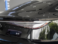 2023款 DM-i 1.5L 121km 尊贵型