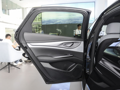 2023款 DM-i 1.5L 121km 尊贵型