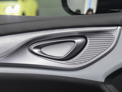 2023款 DM-i 1.5L 121km 尊贵型