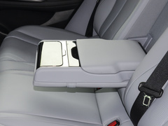2023款 DM-i 1.5L 121km 尊贵型